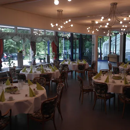 Hotell Pfeiffer's Sythener Flora 3*